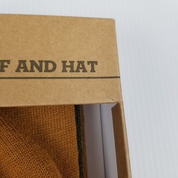 Timberland Men's Logo Jacquard Scarf and Reversible Beanie Hat 2 Piece Set NWT - Picture 11 of 11